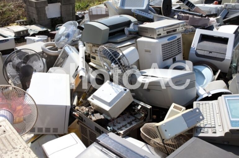 不用品の山